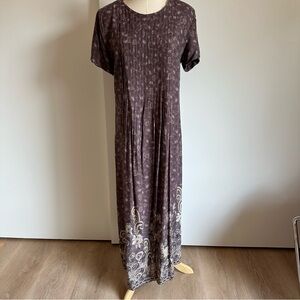 Blair Maxi Dress Women's Size 10 Purple Floral Smocked Flowy Flared Pullover